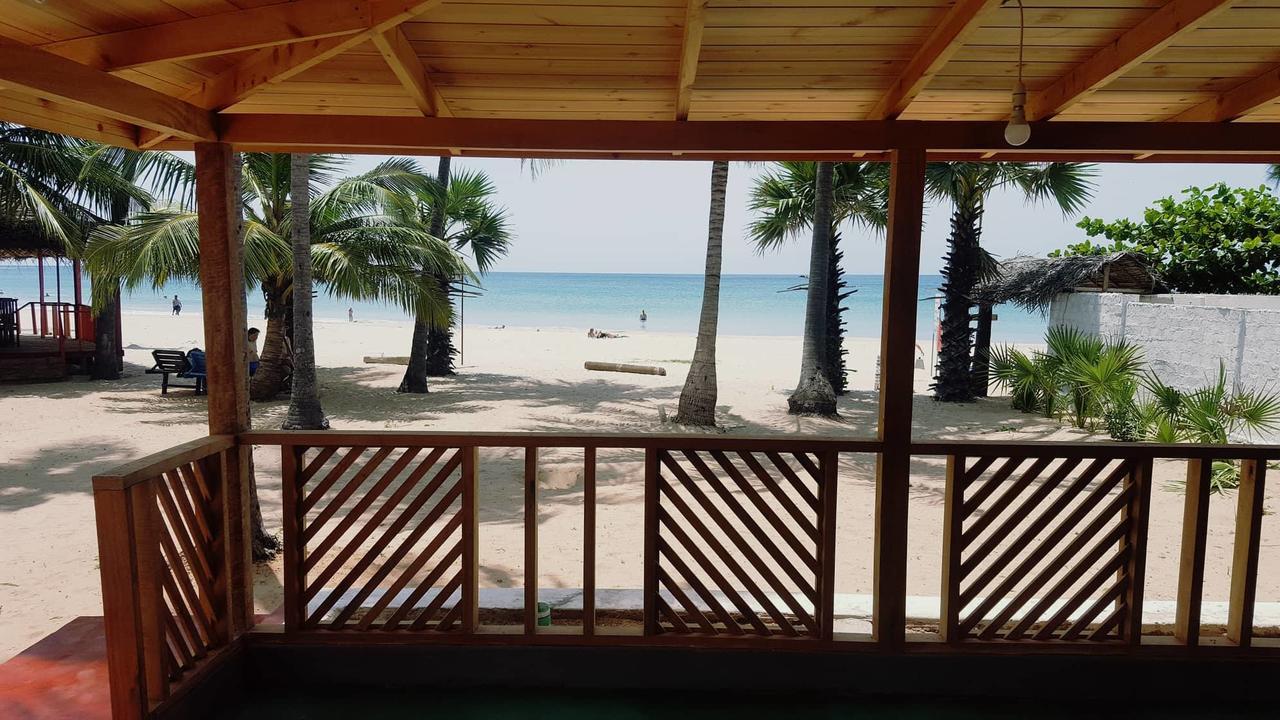 אופוואלי Alfresco Beach Hotel מראה חיצוני תמונה